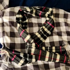 Frilled Black and White scarf with Purple detailing